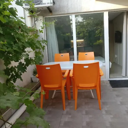 Апартамент Treti Mart North *