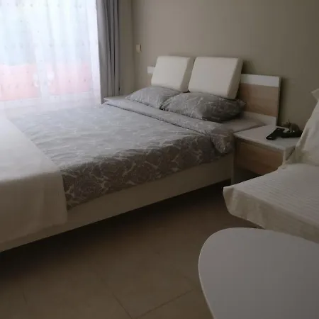Treti Mart North Apartamento