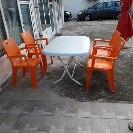 Treti Mart North Апартамент Приморско